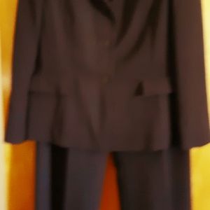 Le Suit Pin Stripe Pants Suit